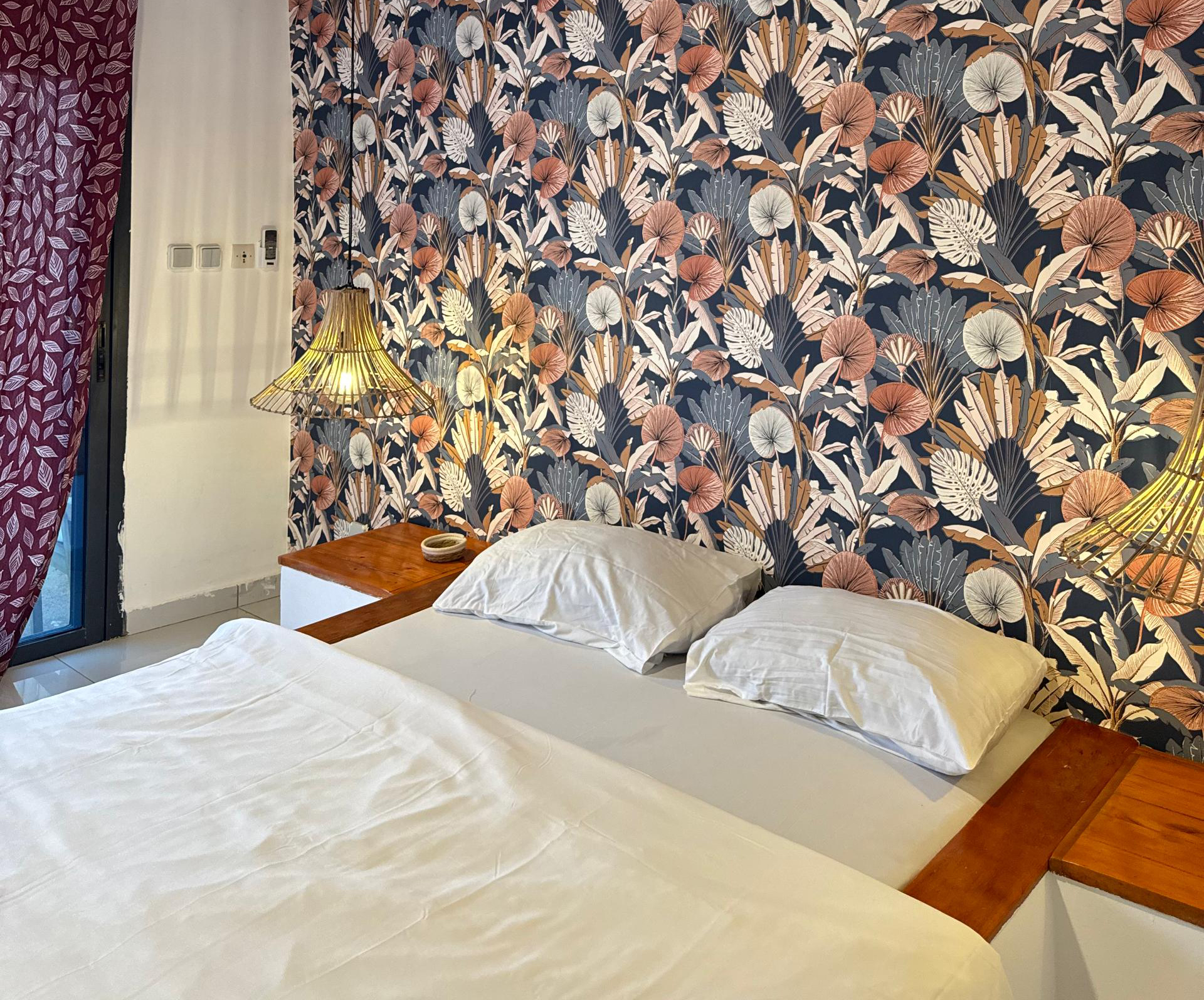 Espace travail chambre standard